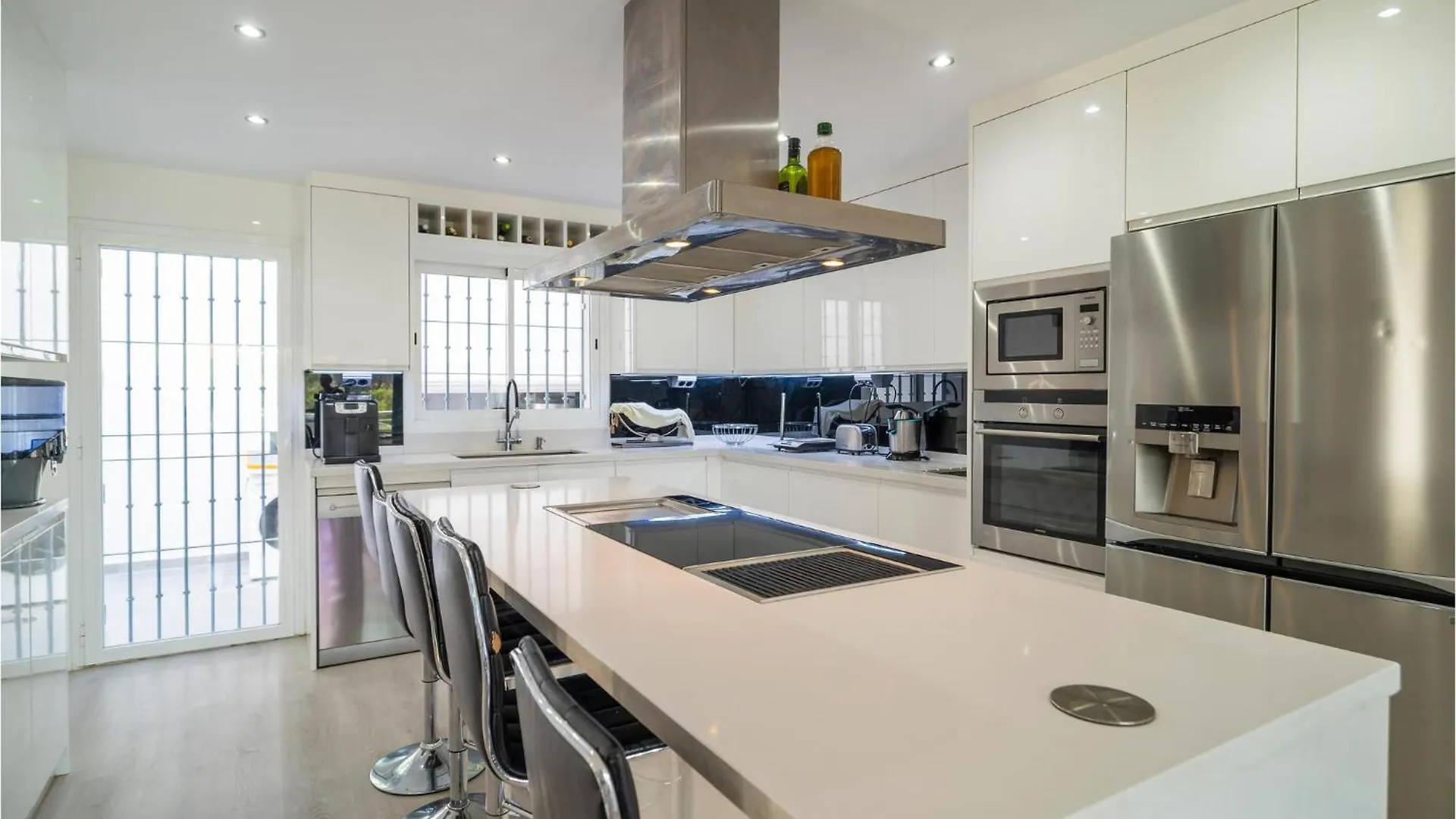 Lovely Home In Marbella With Swimming Pool 0*,